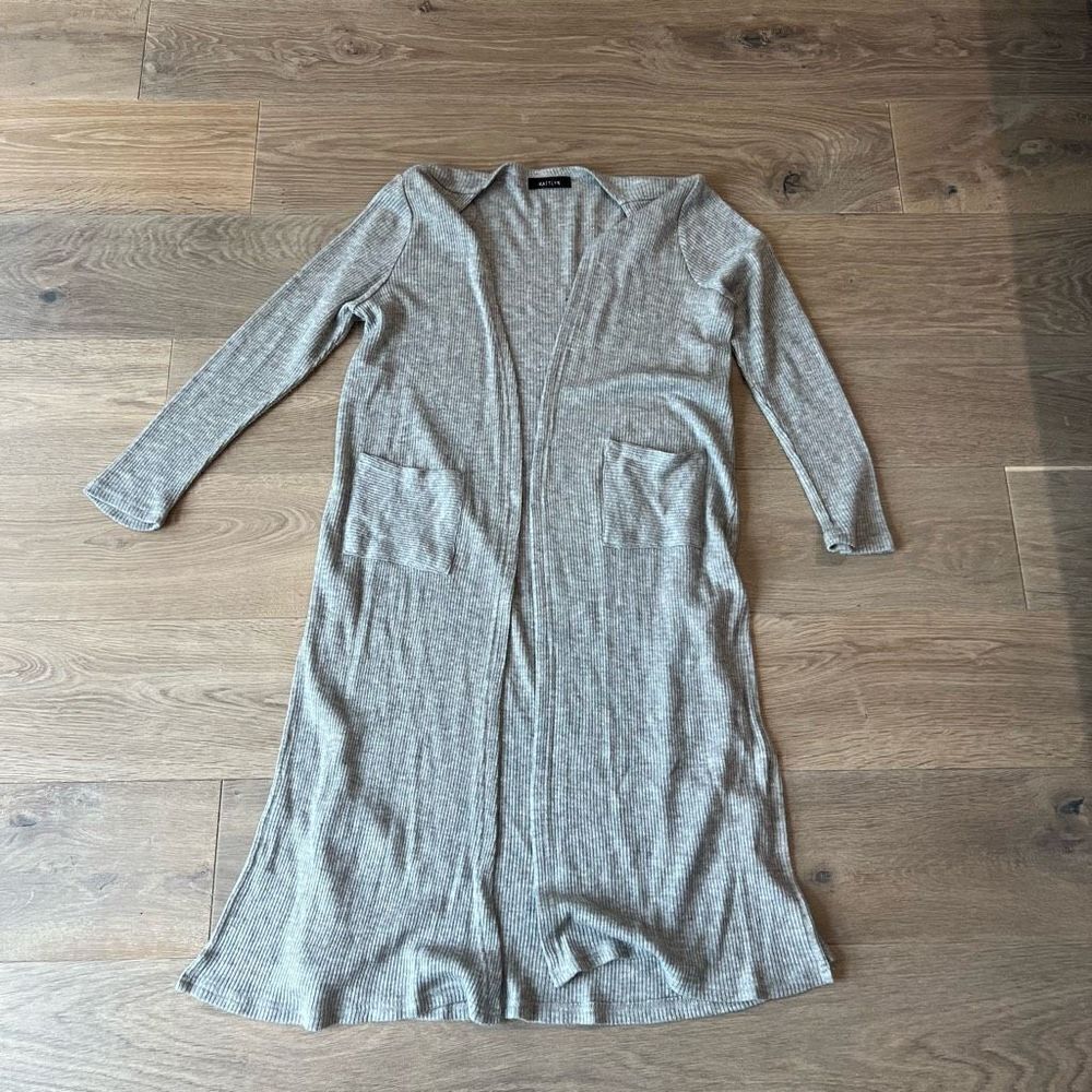 Kaitlyn Women’s Gray Drape Open Front Cardigan Sweater Size Medium